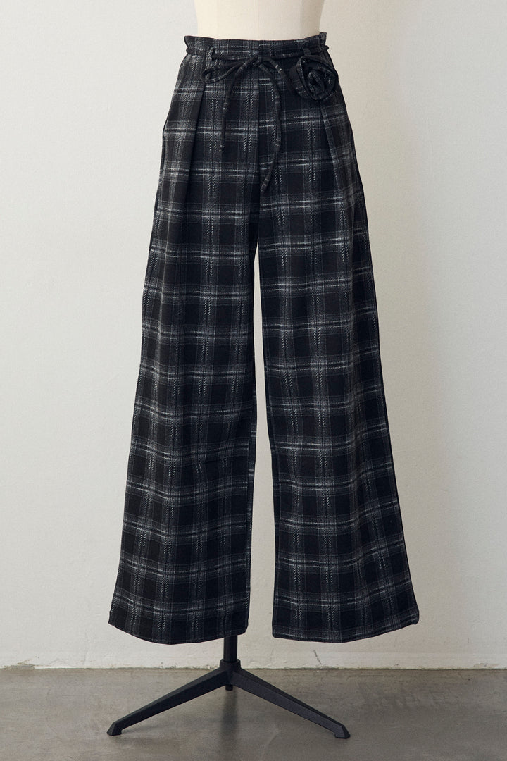 [予約]クラシカルチェックフラワーモチーフ付きパンツ