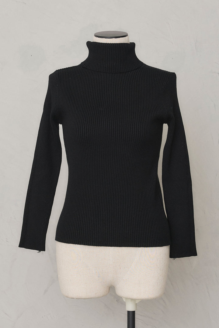 [予約]ベーシックリブタートルニット