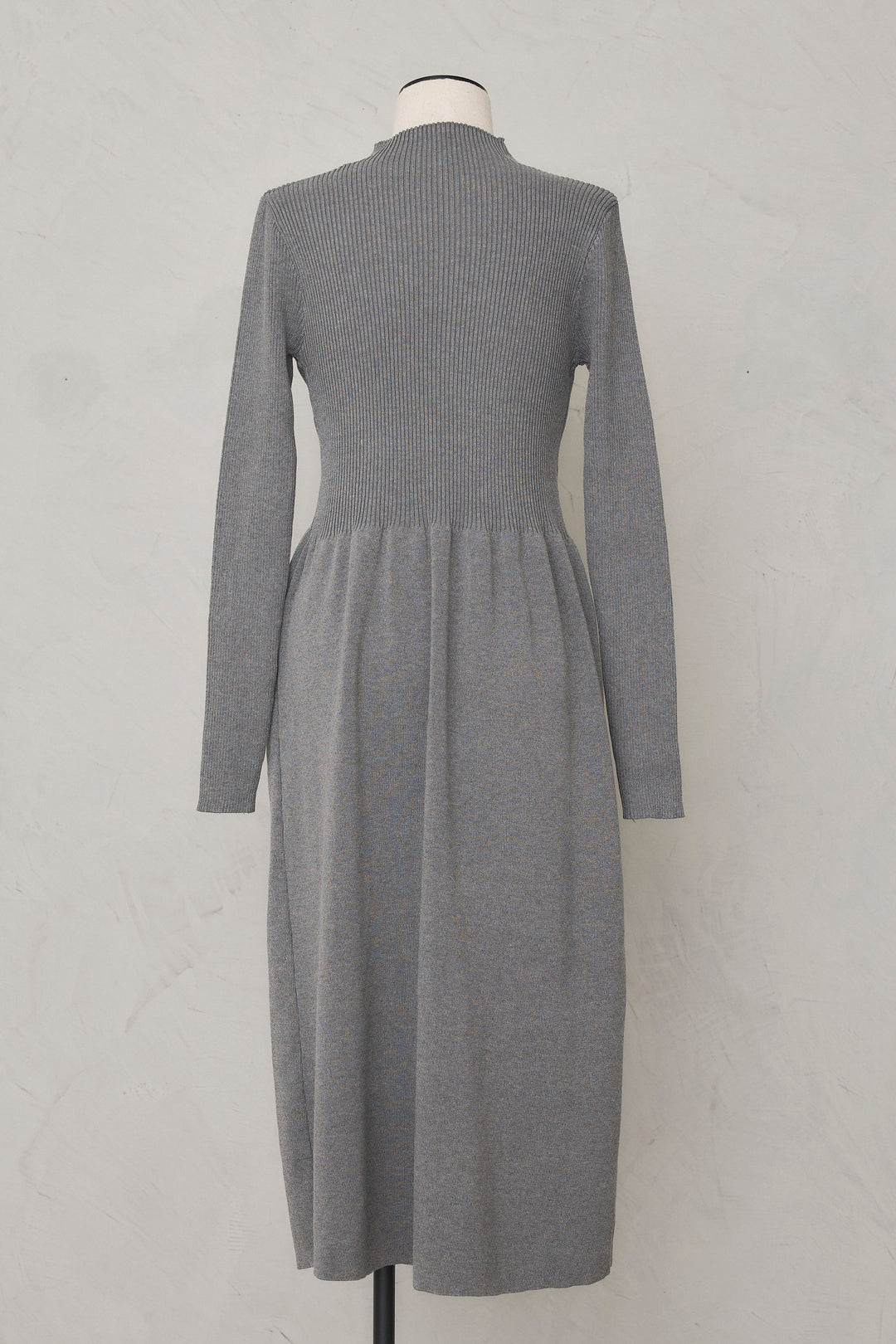 [予約]リブセミフレアニットワンピース