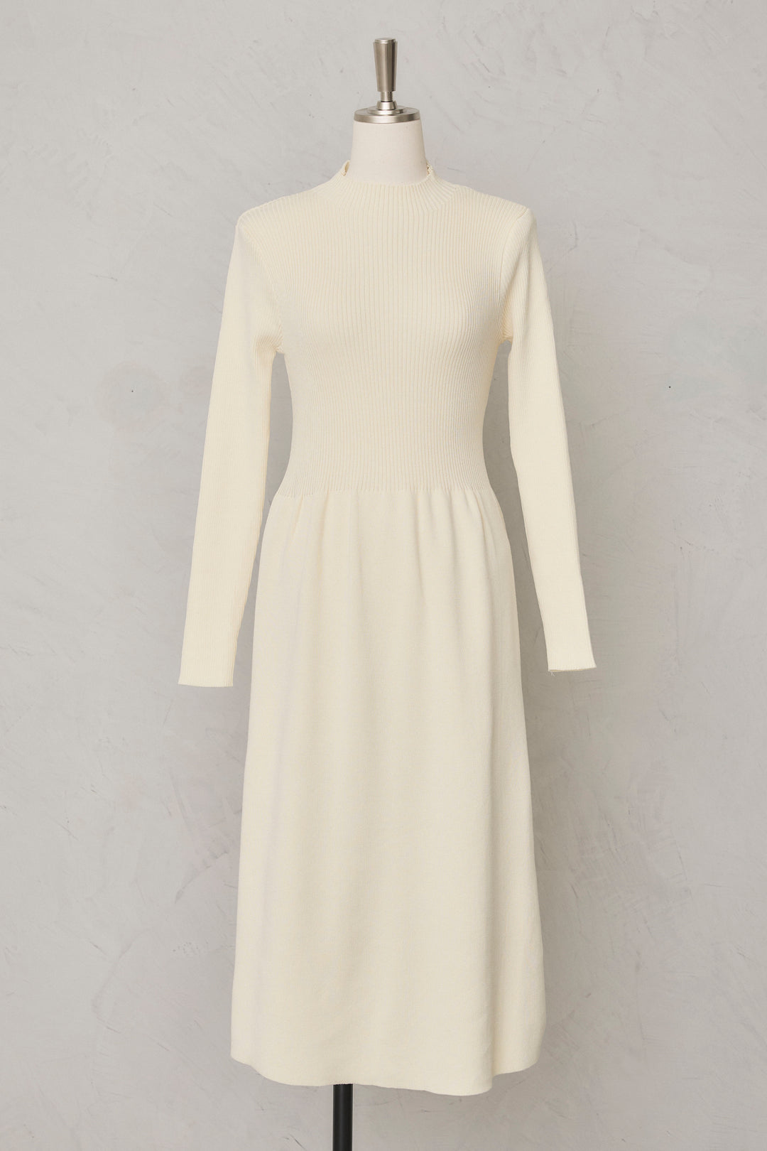 [予約]リブセミフレアニットワンピース