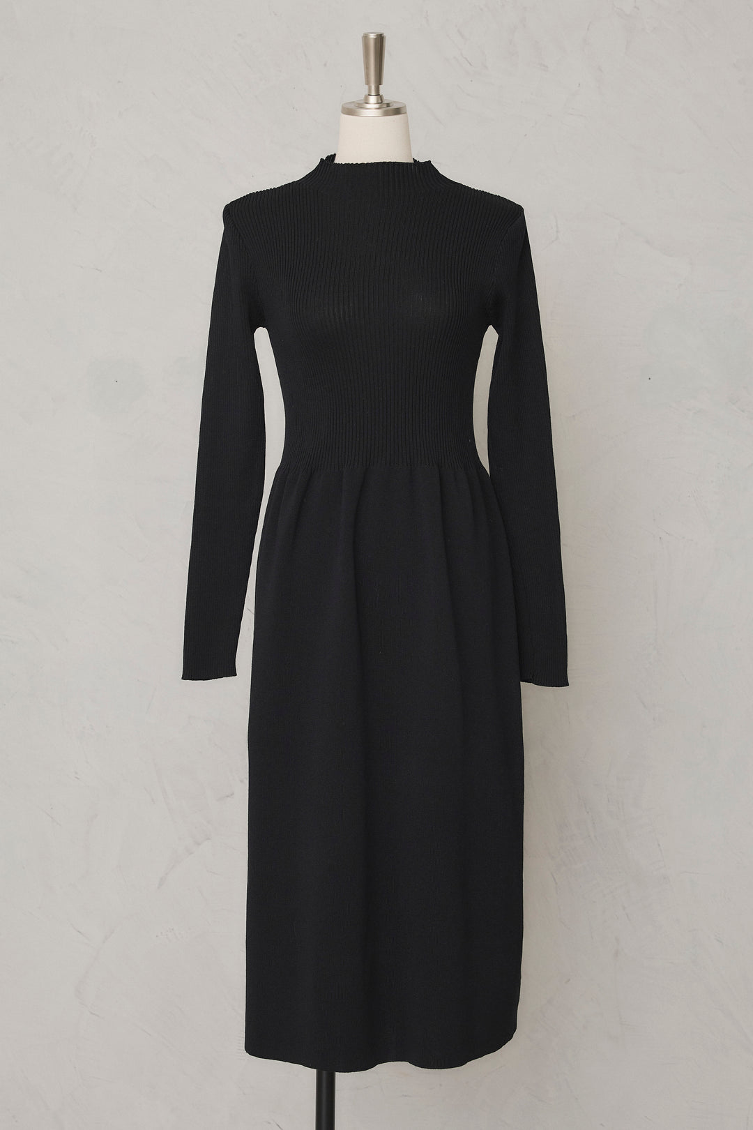 [予約]リブセミフレアニットワンピース