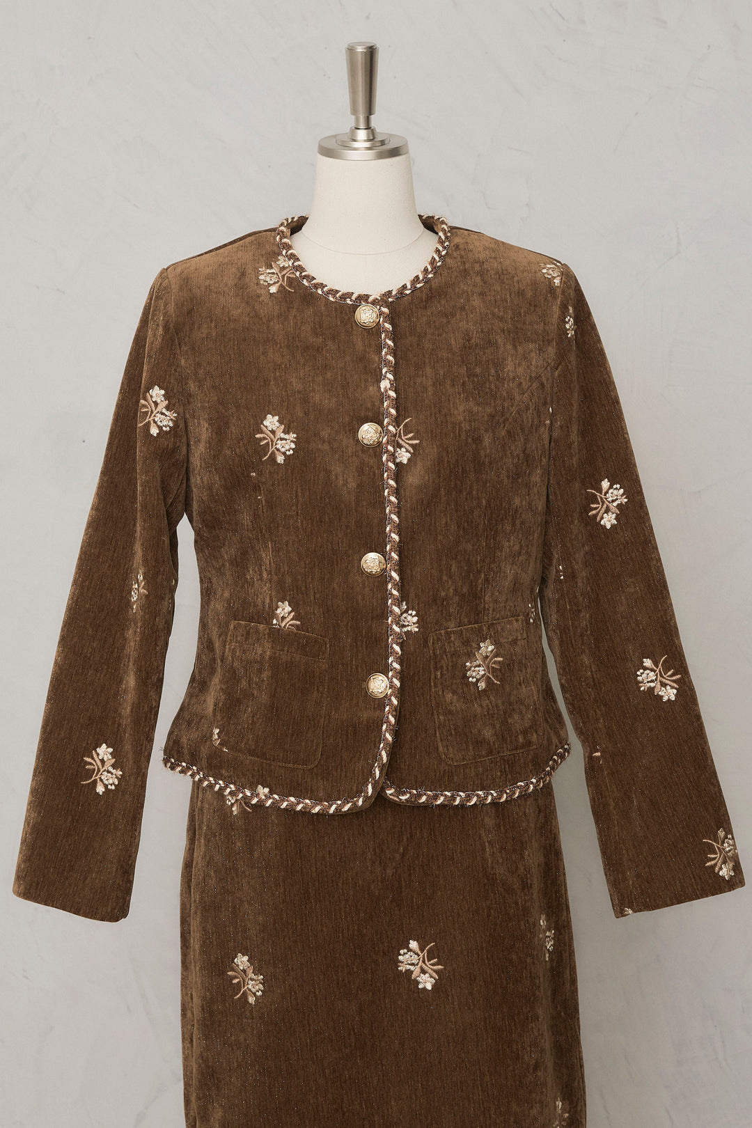 [予約]ヴィンテージフラワー刺繍ラメベロアセットアップ