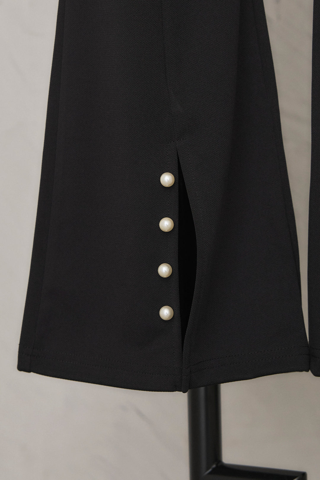 [予約]センタースリットパールパンツ