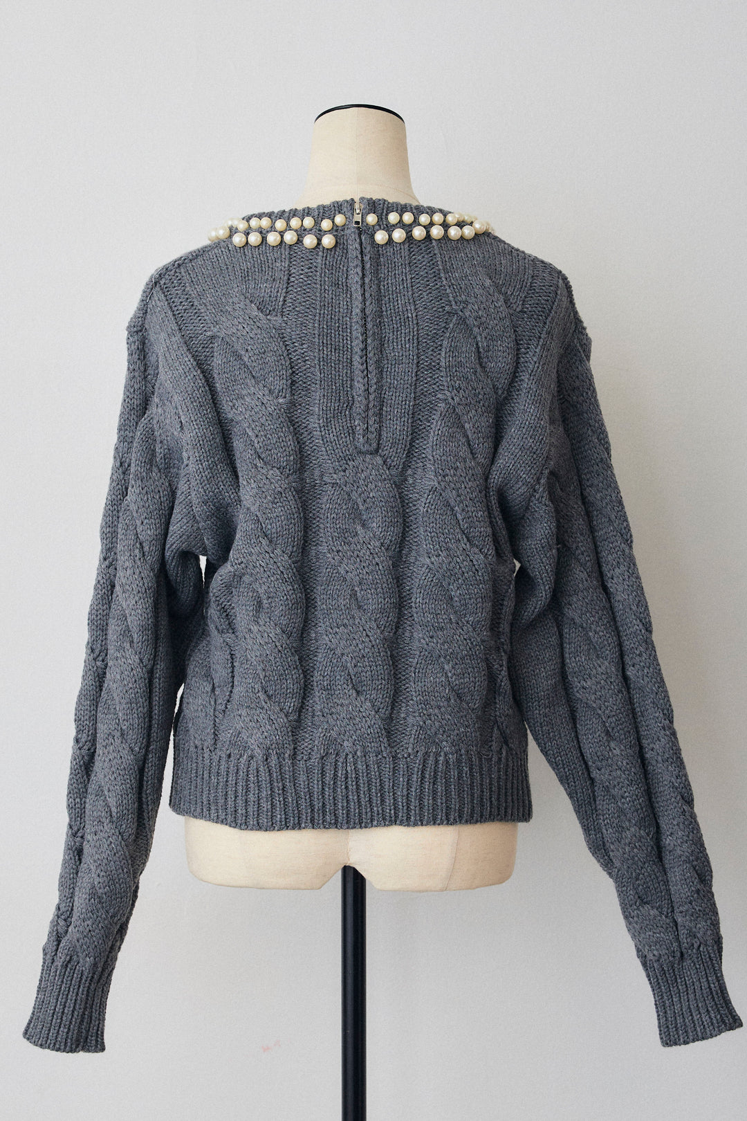 [予約]ネックパールケーブル編みニット