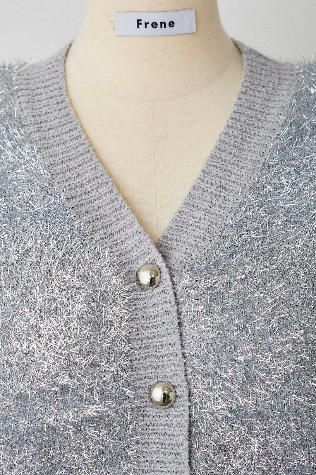 [予約]コンシャスショルダーシャイニーニットカーデ