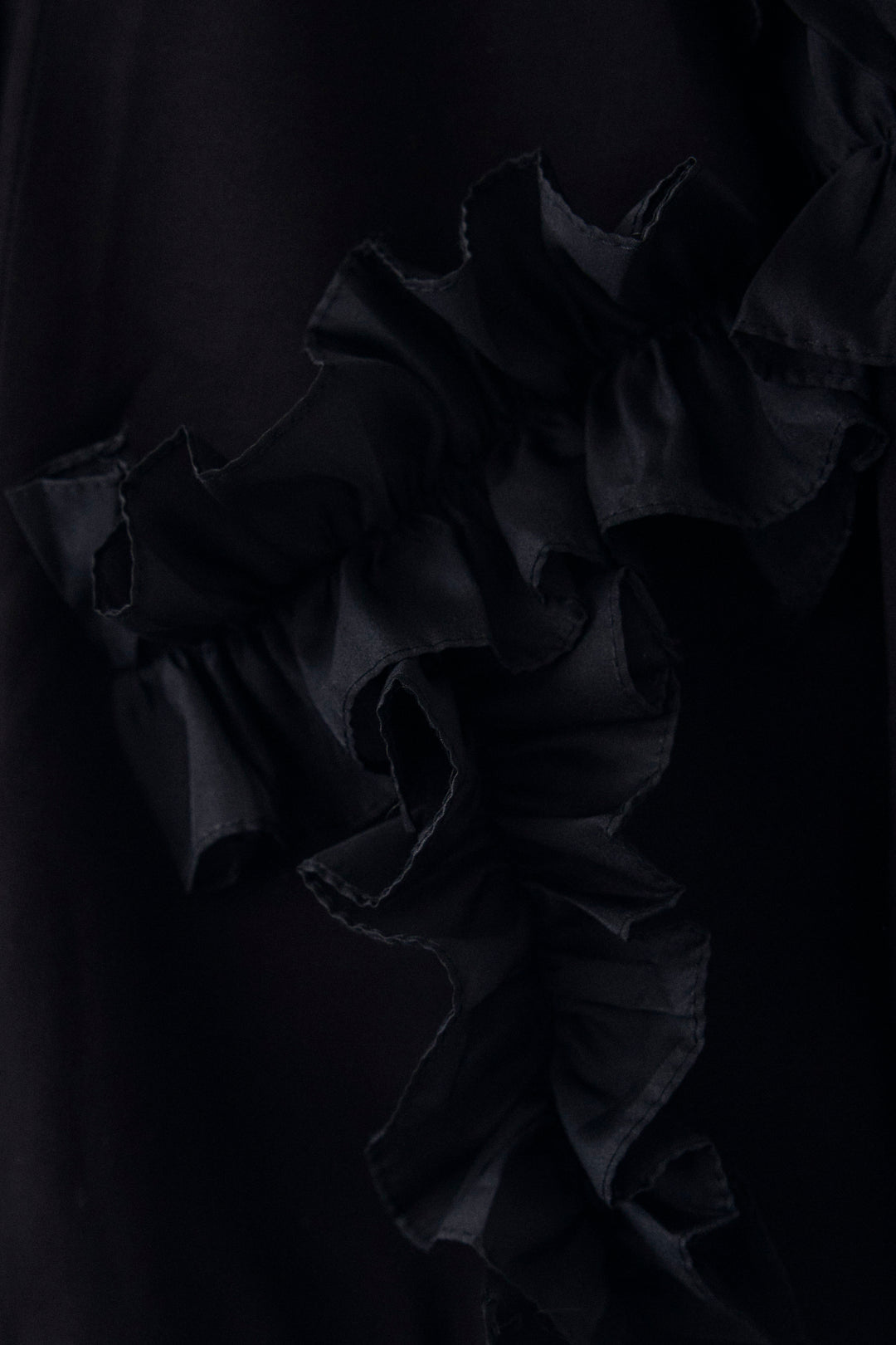 [予約]異素材ランダムフリルポンチカーデ