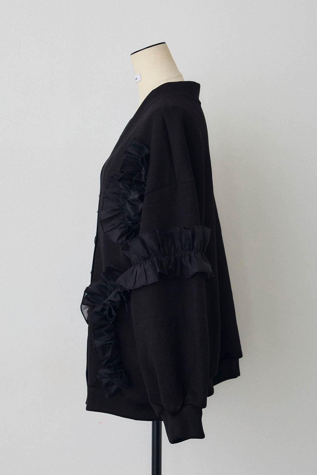 [予約]異素材ランダムフリルポンチカーデ