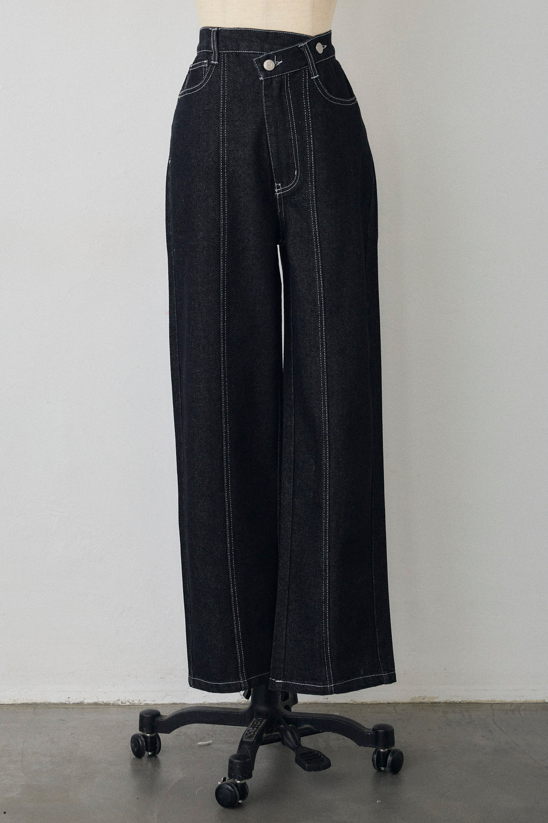[予約]ウエストアシメデニムパンツ