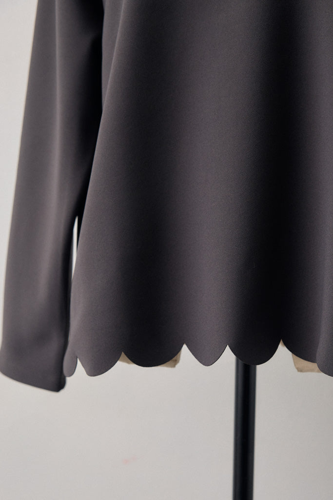 [予約]アシメスカラップポンチプルオーバー