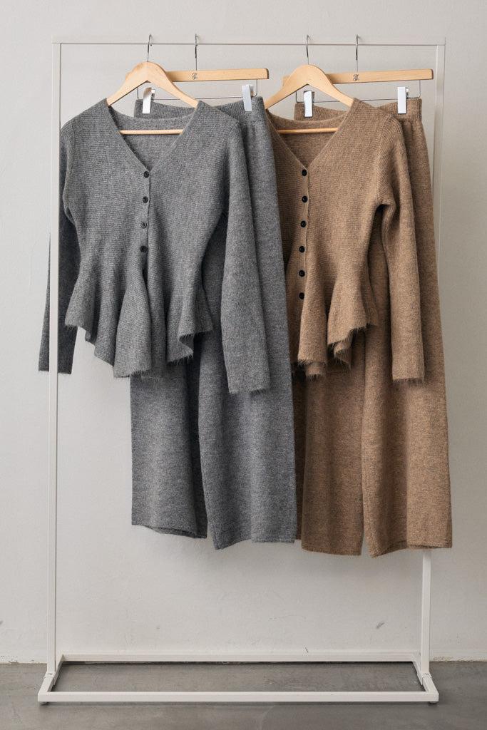 [予約/SET]美ラインペプラムニットセットアップ+美ラインペプラムニットセットアップ(2set)