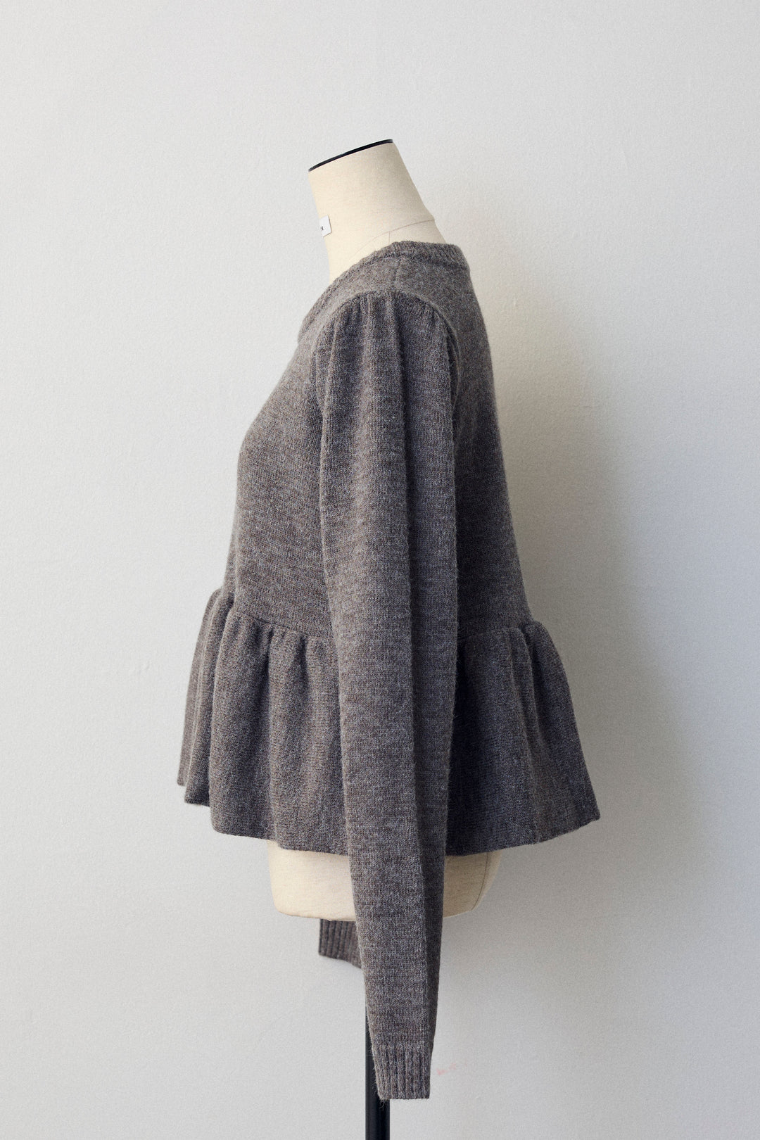 [予約]アルパカタッチバルーンヘムニットプルオーバー