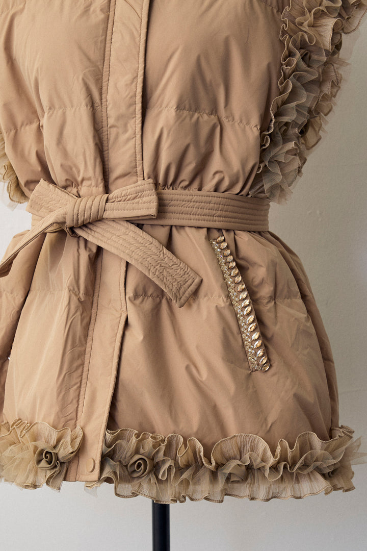 [予約]フリルチュールスリーブ美ラインベスト