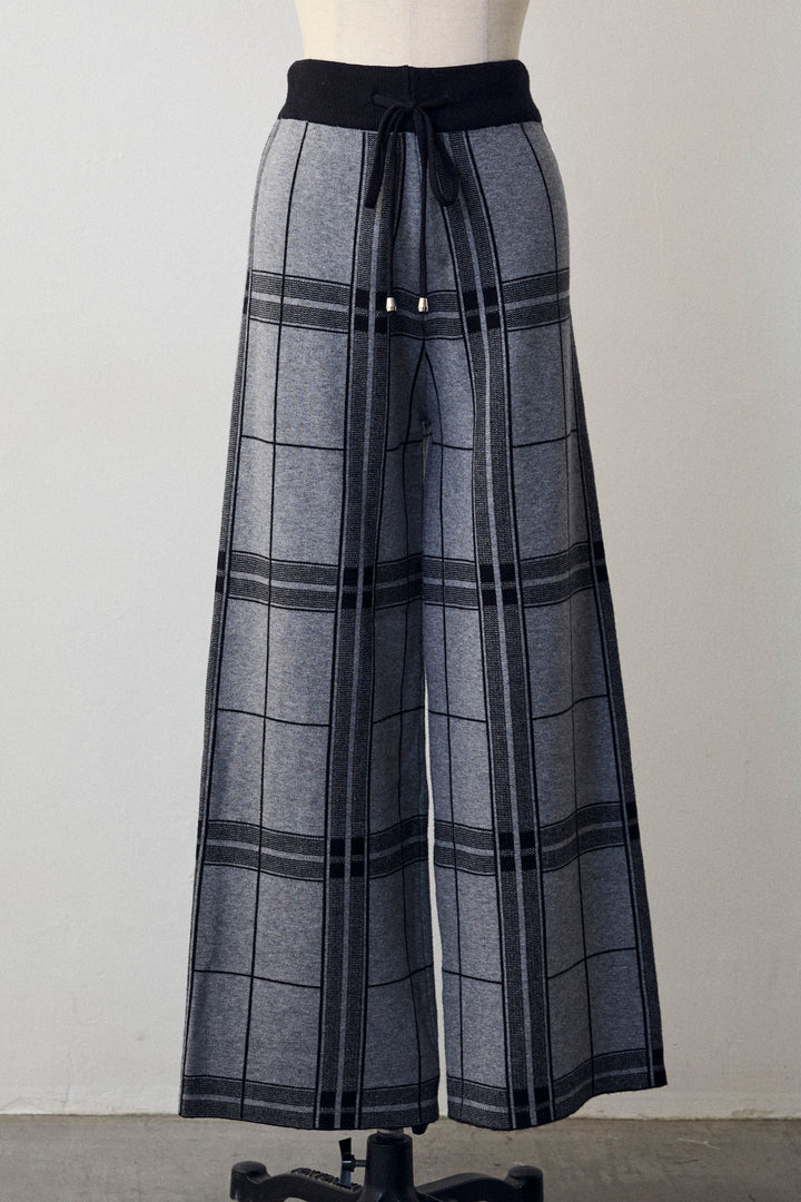 [予約]チェック柄ニットストレートパンツ