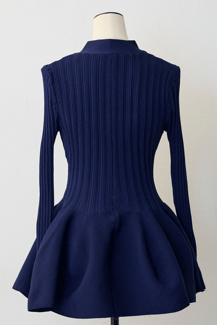 [予約]リブ美ラインペプラムニット