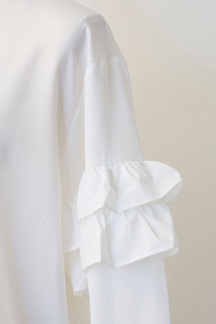 [予約]スタンドカラーラッフルフリルスリーブブラウス