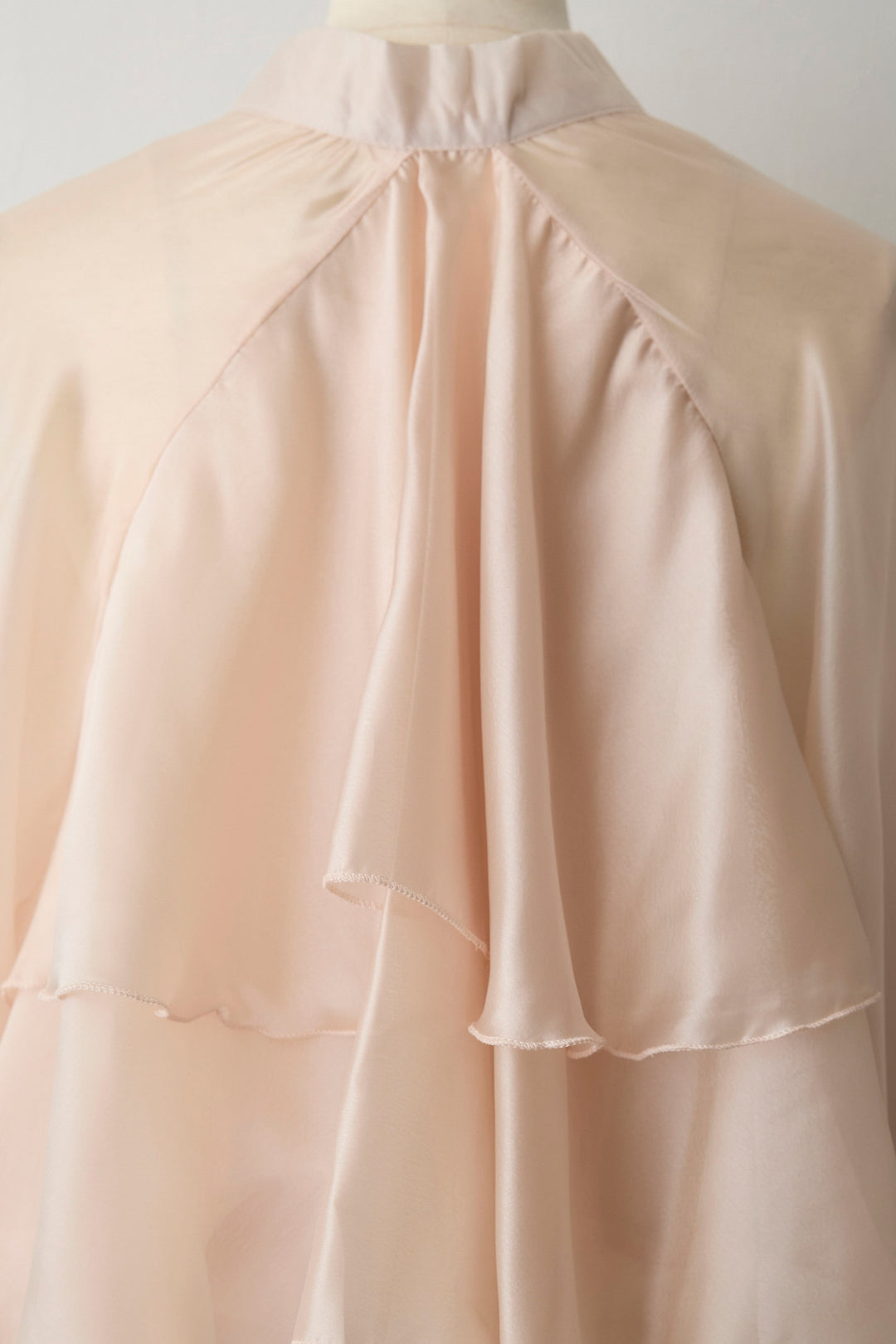 [予約]フロントBIGリボンティアードエアリーチュニック