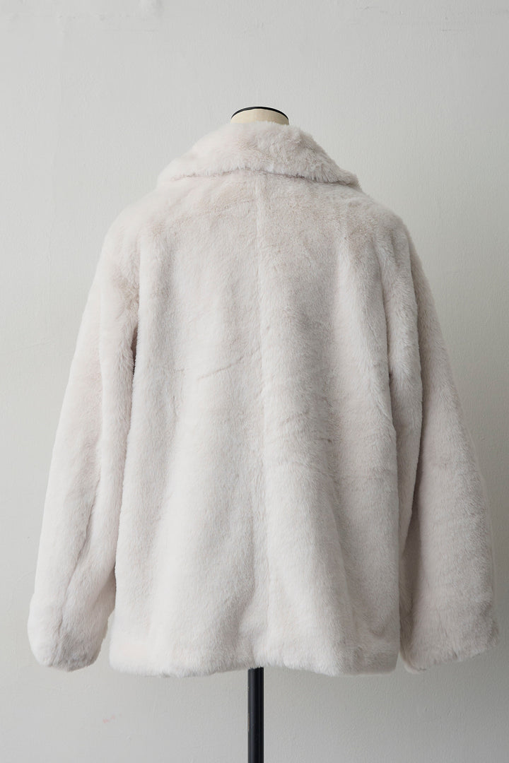 [予約]ビット付きフェイクファーコート