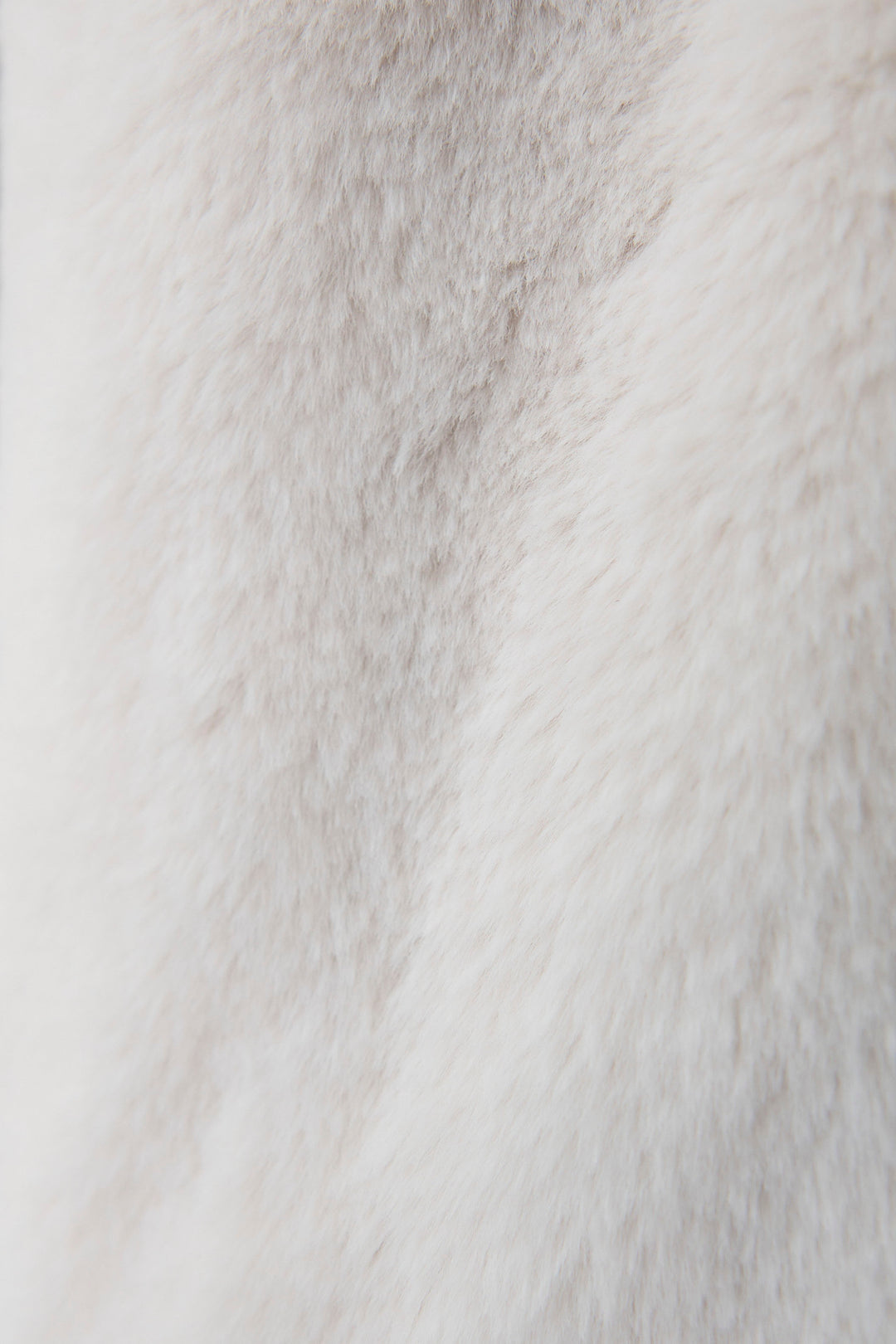 [予約]ビット付きフェイクファーコート