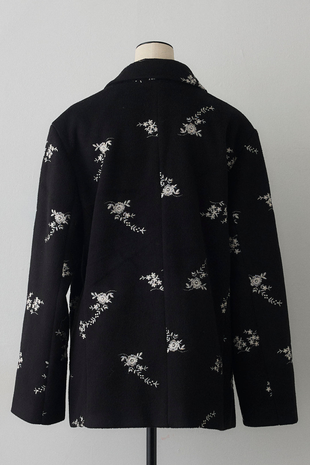 [予約]フラワーエンブロイダリーモッサジャケット