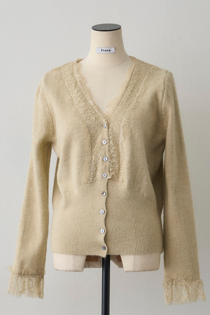 [予約]レースVラインボタンニット