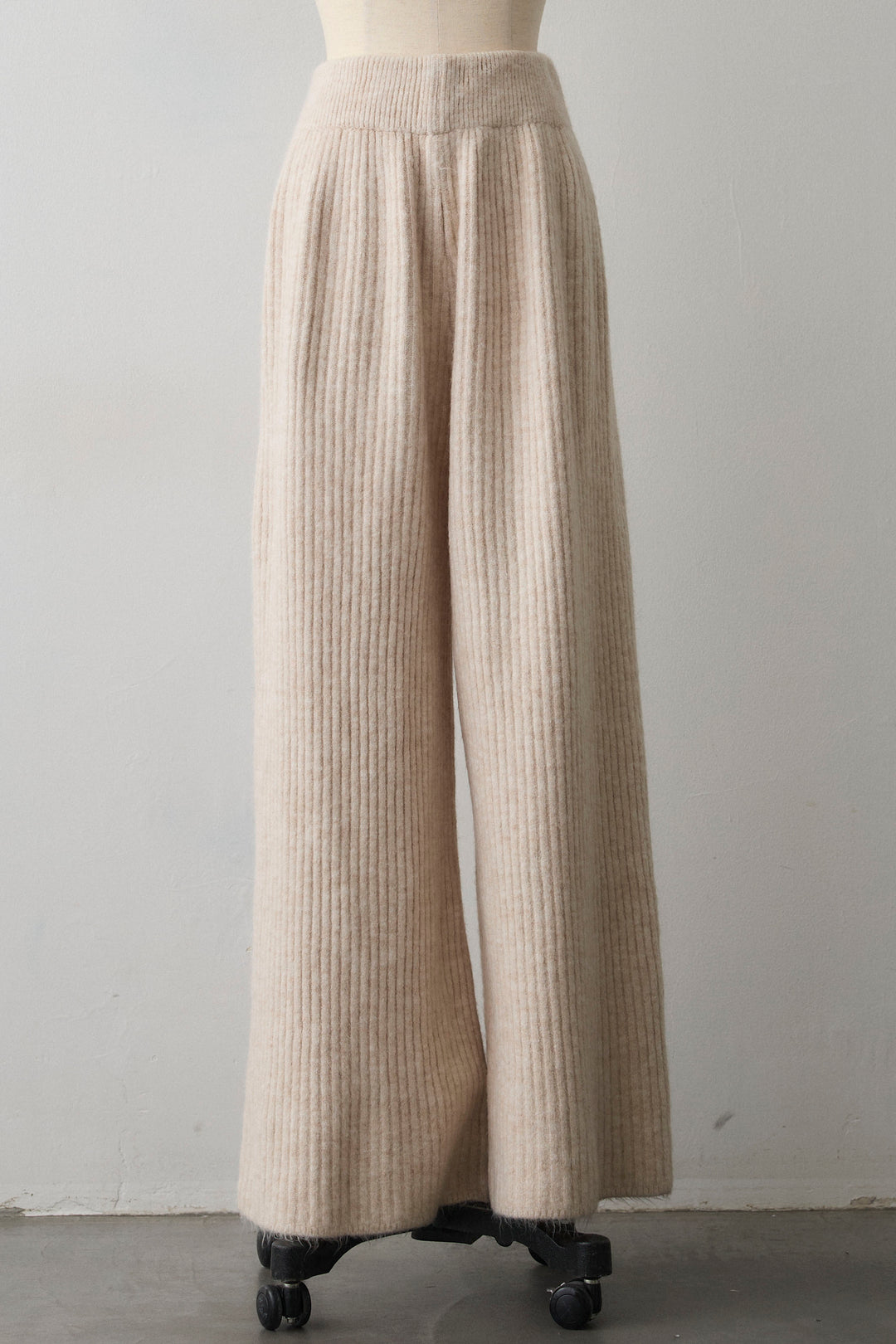 [予約]フロントフリル美ラインニットセットアップ