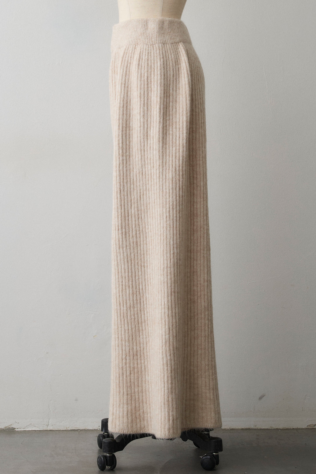 [予約]フロントフリル美ラインニットセットアップ