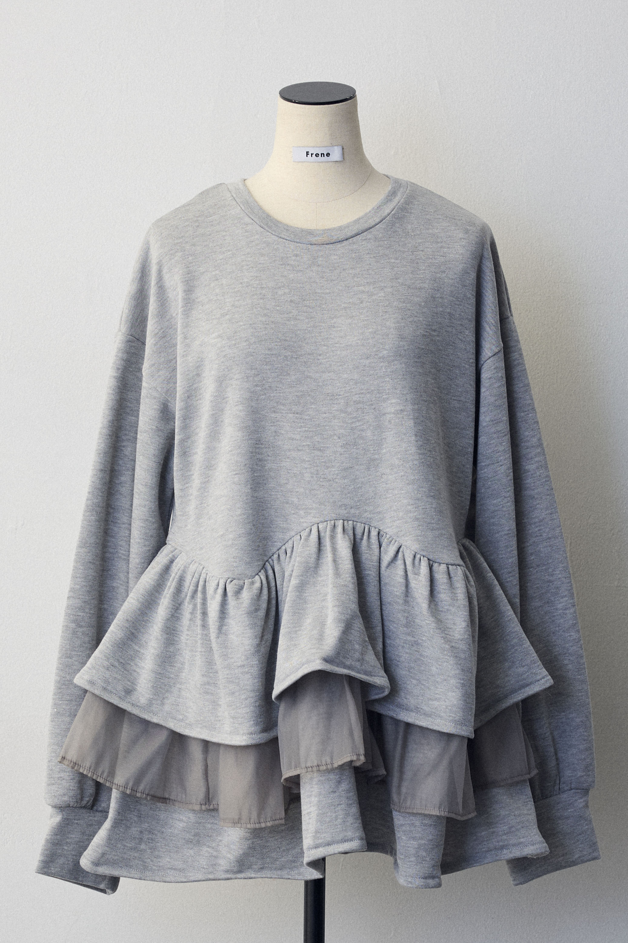 予約]異素材ミックスフリルティアードスウェットPO – Frene