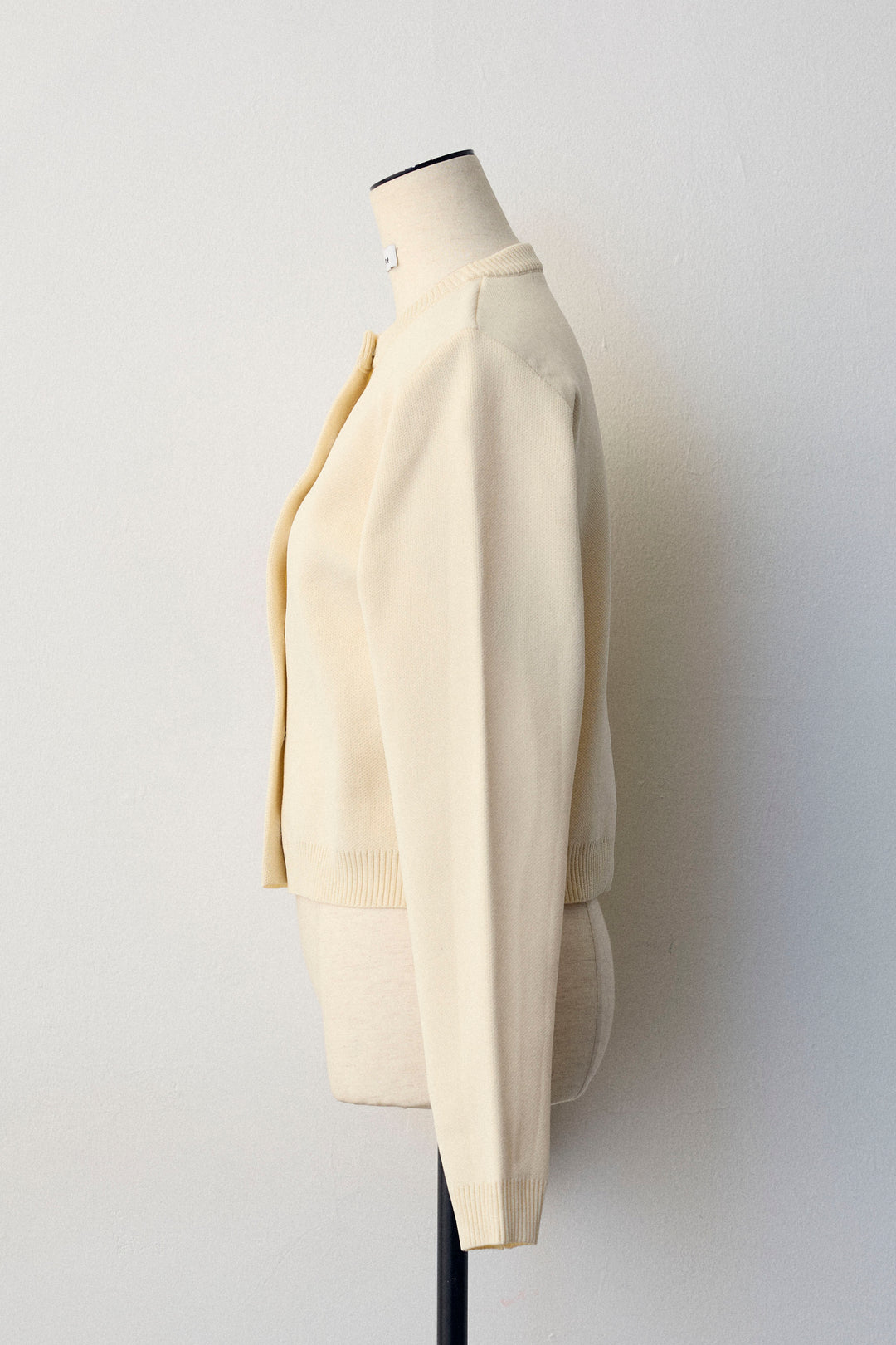 [予約]メタルボタンベーシックカーデ