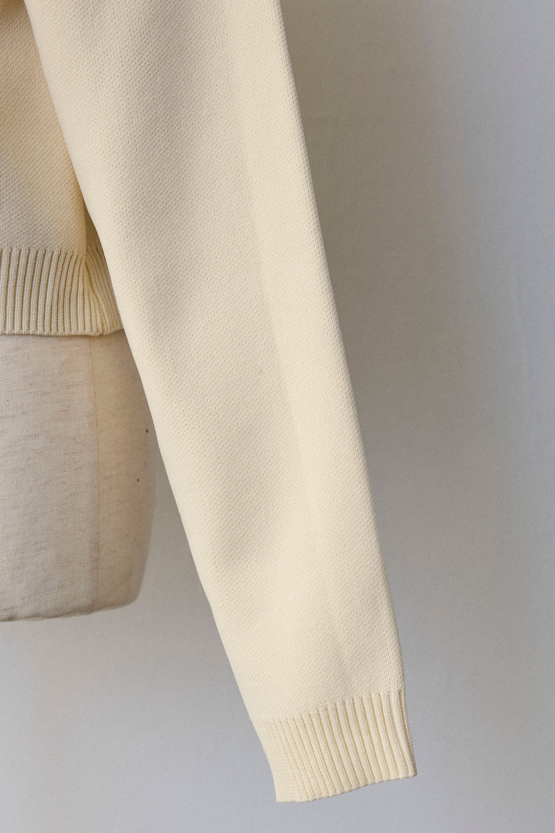 [予約]メタルボタンベーシックカーデ