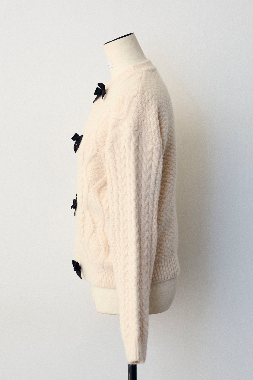 [予約]ベロアリボンケーブルニットカーデ