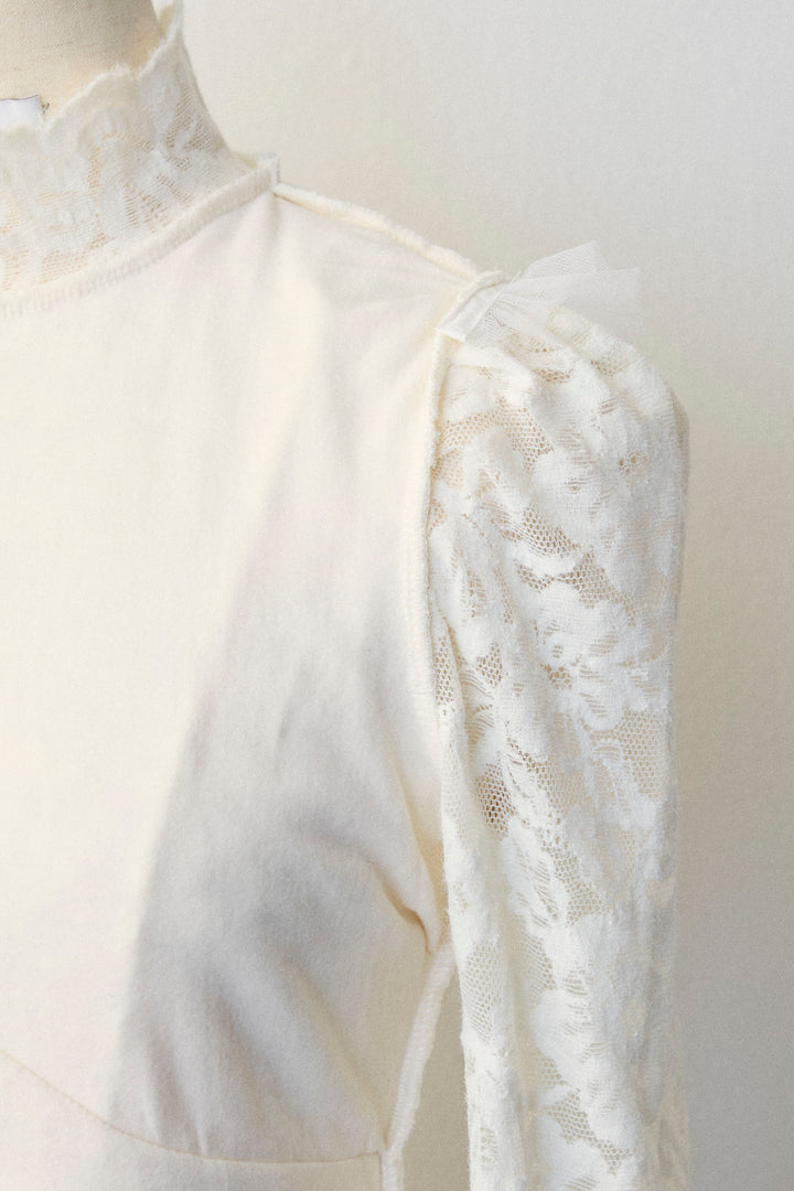 [予約]クラシカルレースハイネックトップス