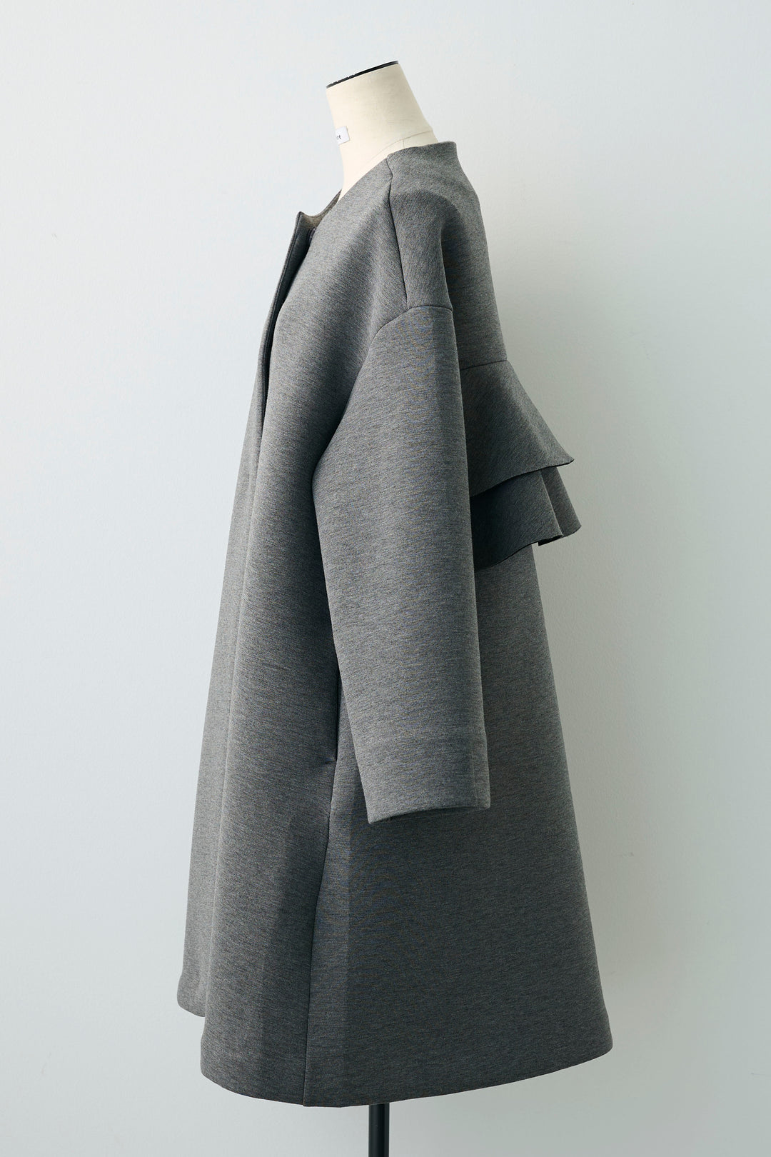 [予約]バックフリルボンディングノーカラーコート