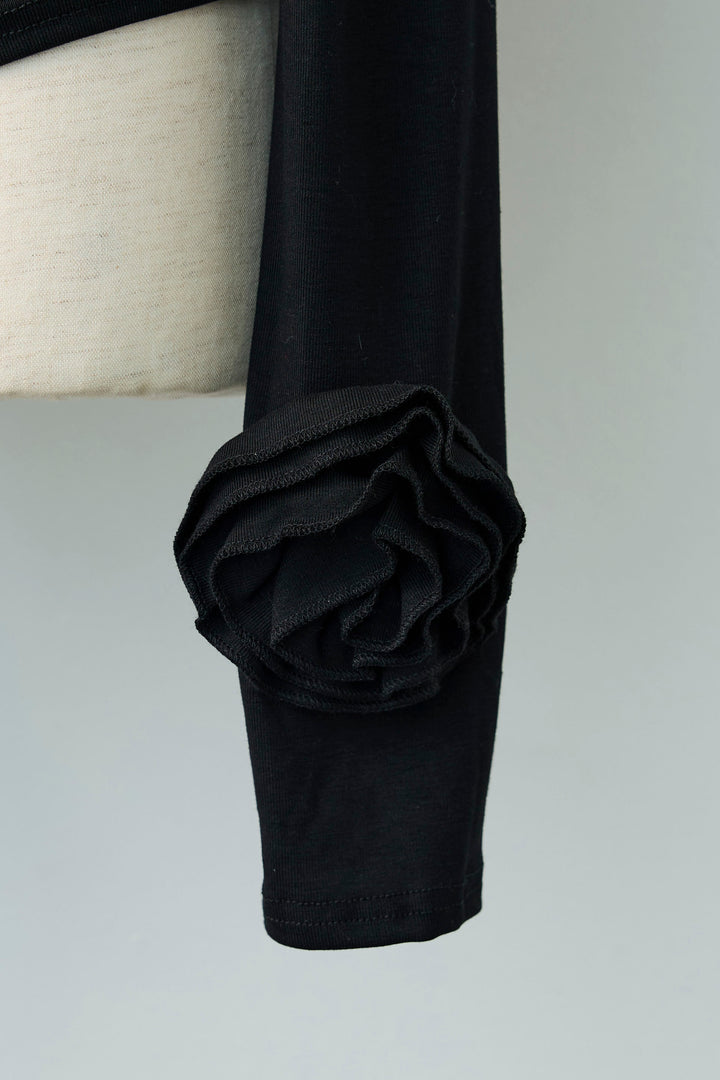 [予約]フラワーモチーフポイントカットトップス