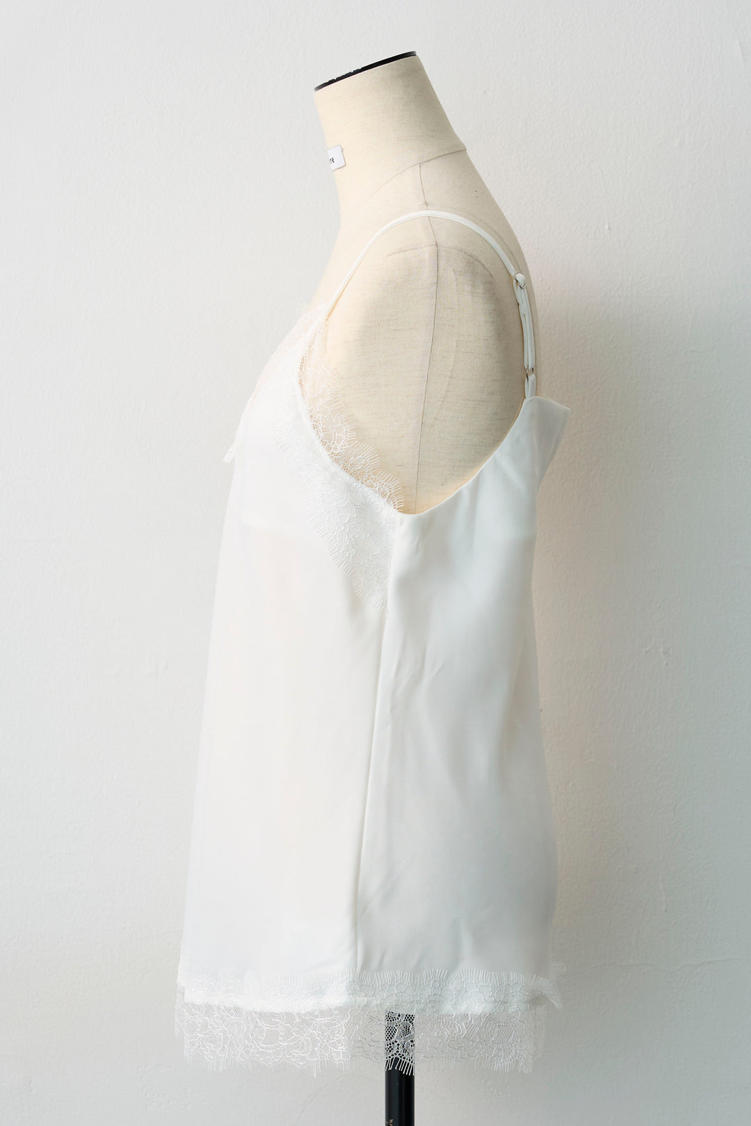 [予約]繊細レースサテンキャミ