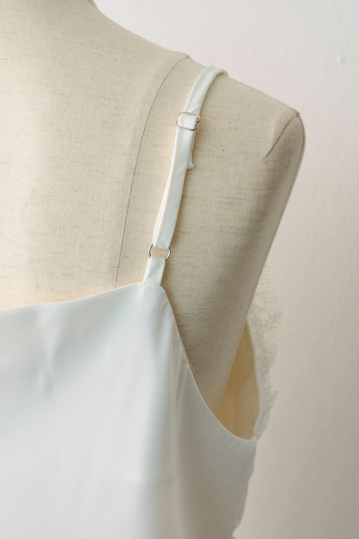 [予約]繊細レースサテンキャミ