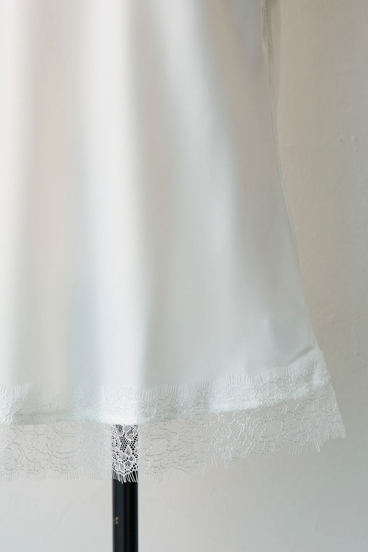 [予約]繊細レースサテンキャミ