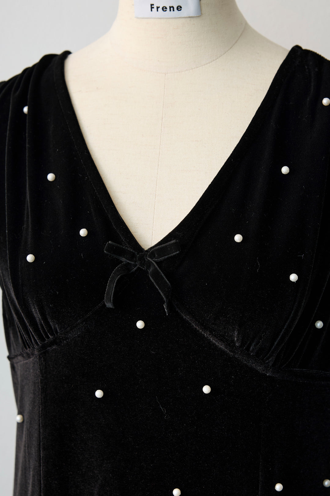 [予約]ベロアパールVネックロングワンピ