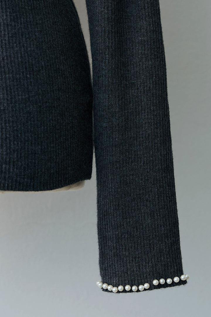 [予約]ビジューパール衿リブニット