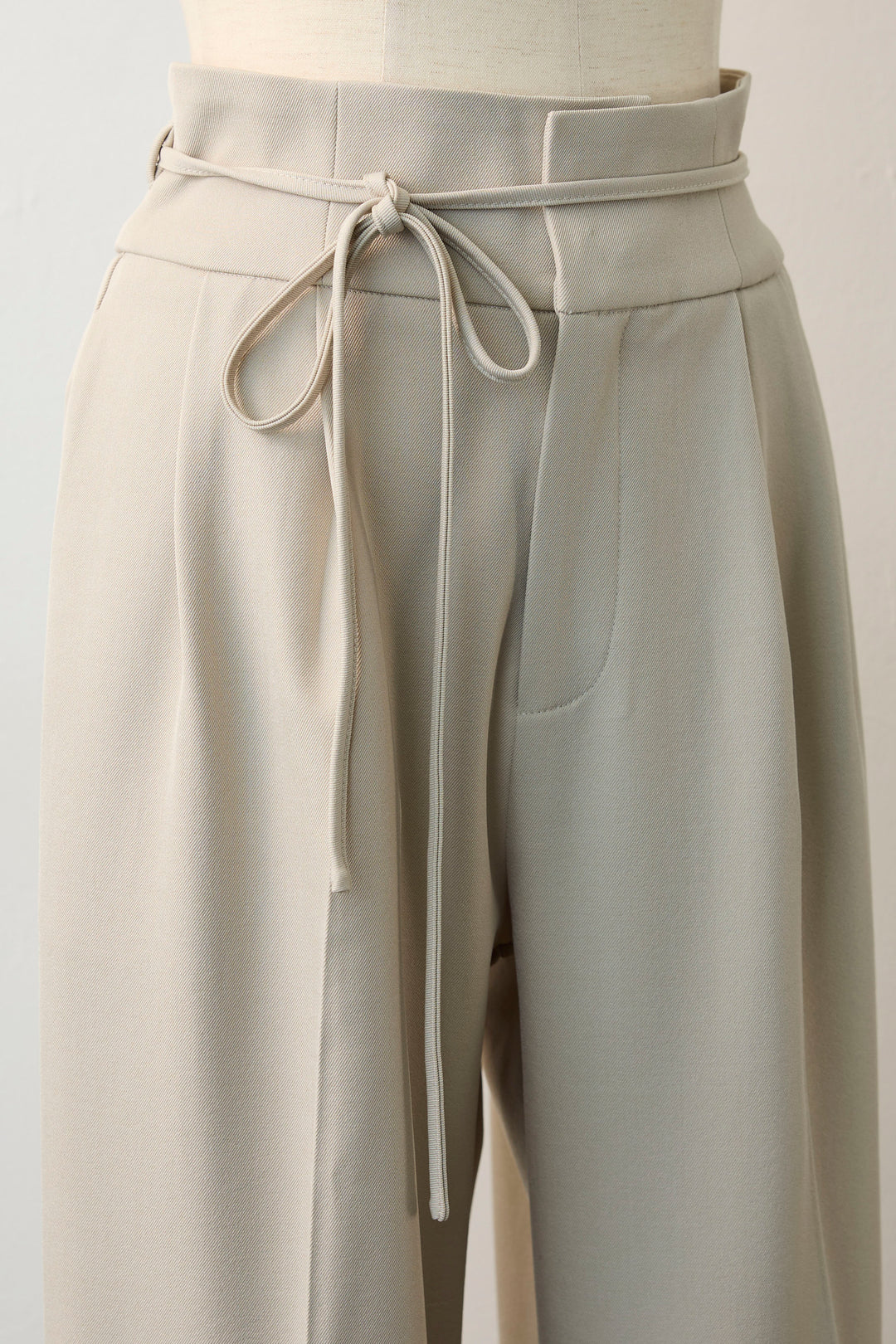 [予約]ハイウエストリボン付きストレートパンツ