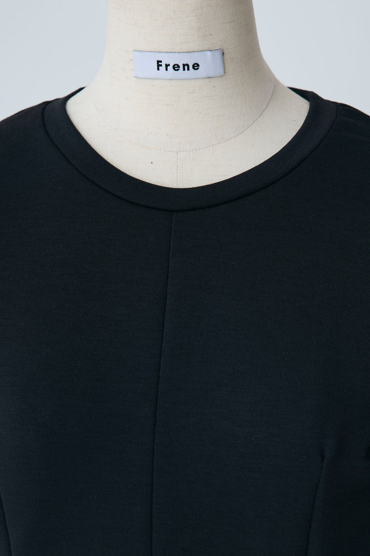 [予約]スクエアショルダーデザインカットトップス