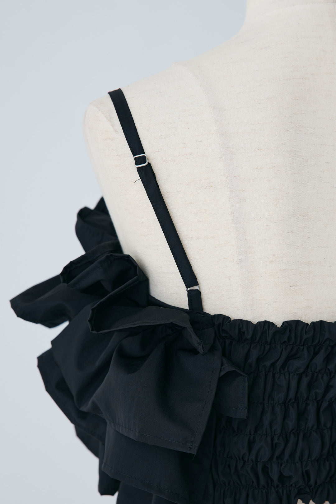 [予約]撥水フリルビスチェ