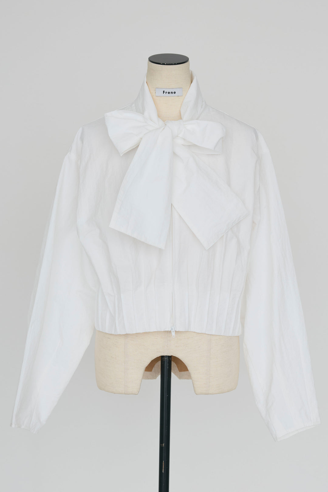 [予約]フロントファスナーヘムタックボウタイブラウス