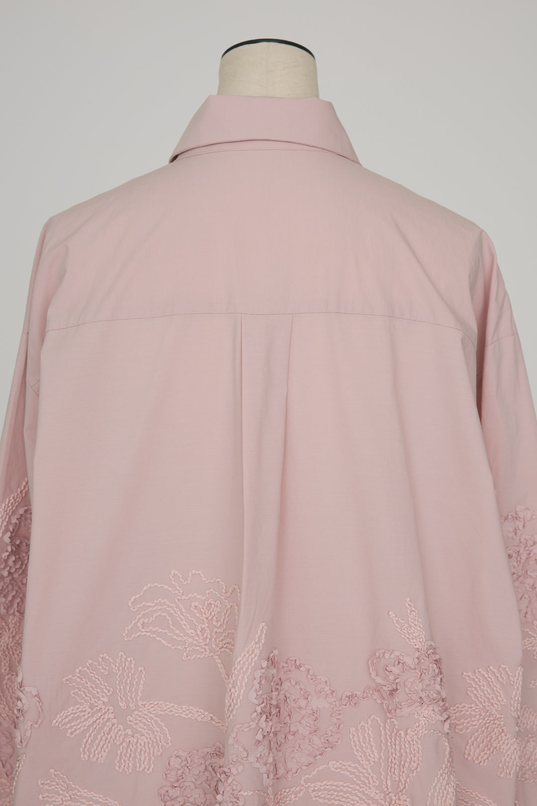 [予約]フラワー刺繍モチーフオーバーシャツ