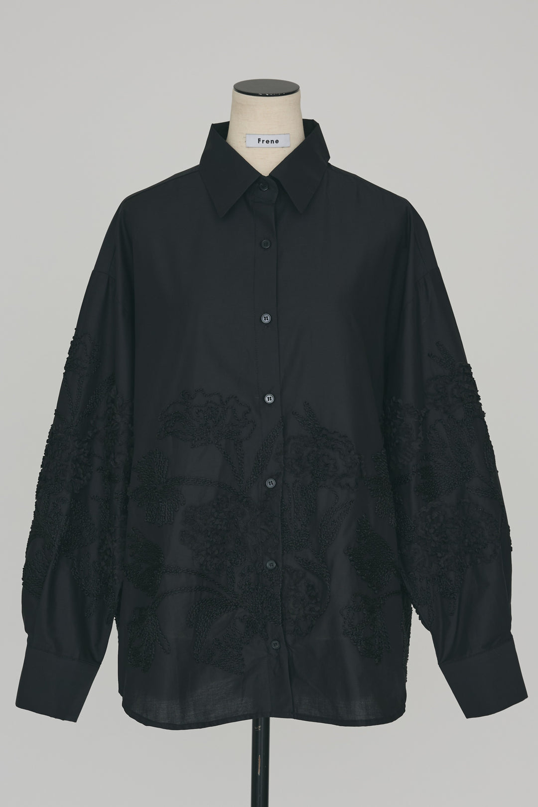 [予約]フラワー刺繍モチーフオーバーシャツ