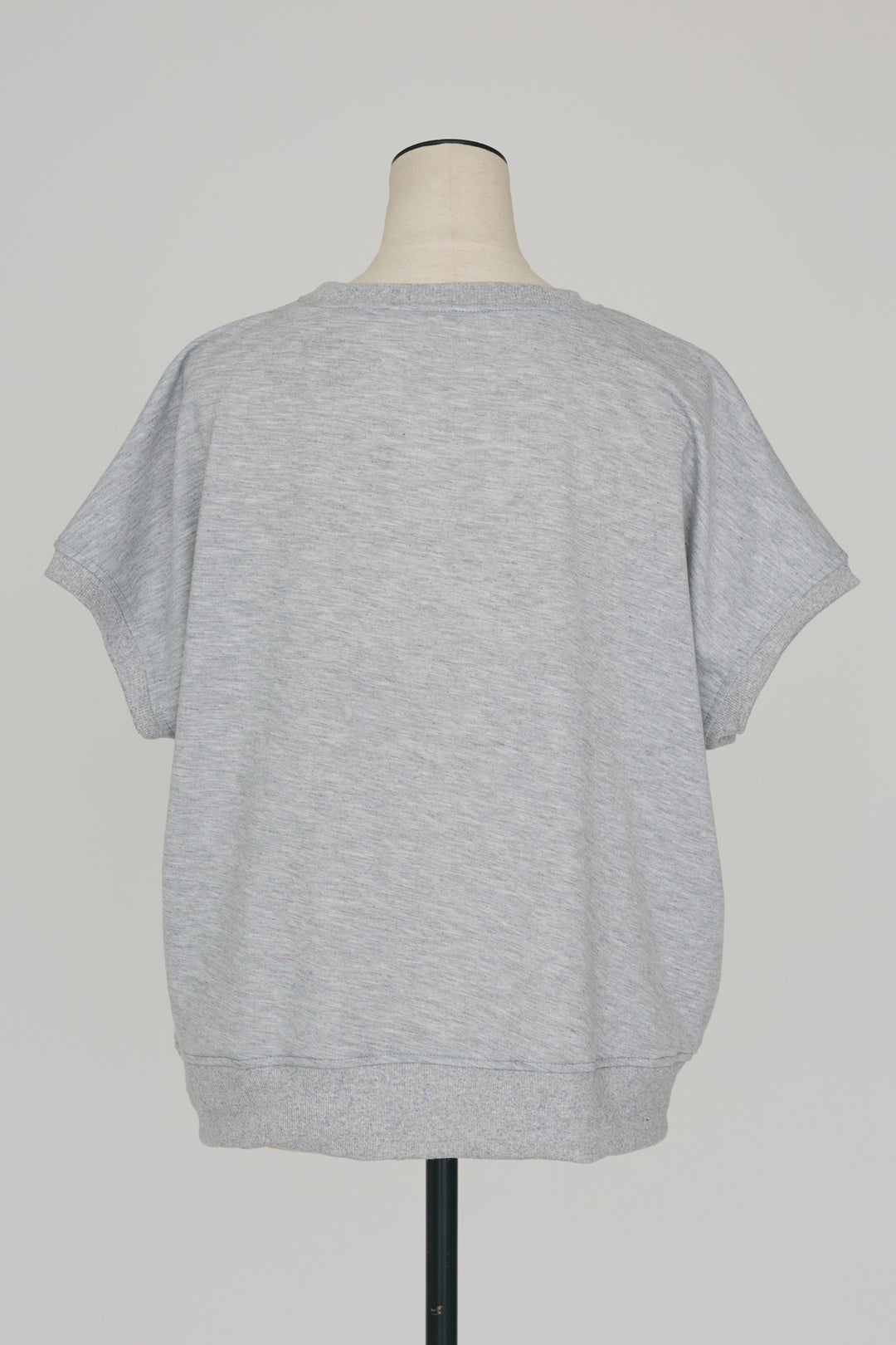 [予約]ロゴ刺繍デザインリブカットT