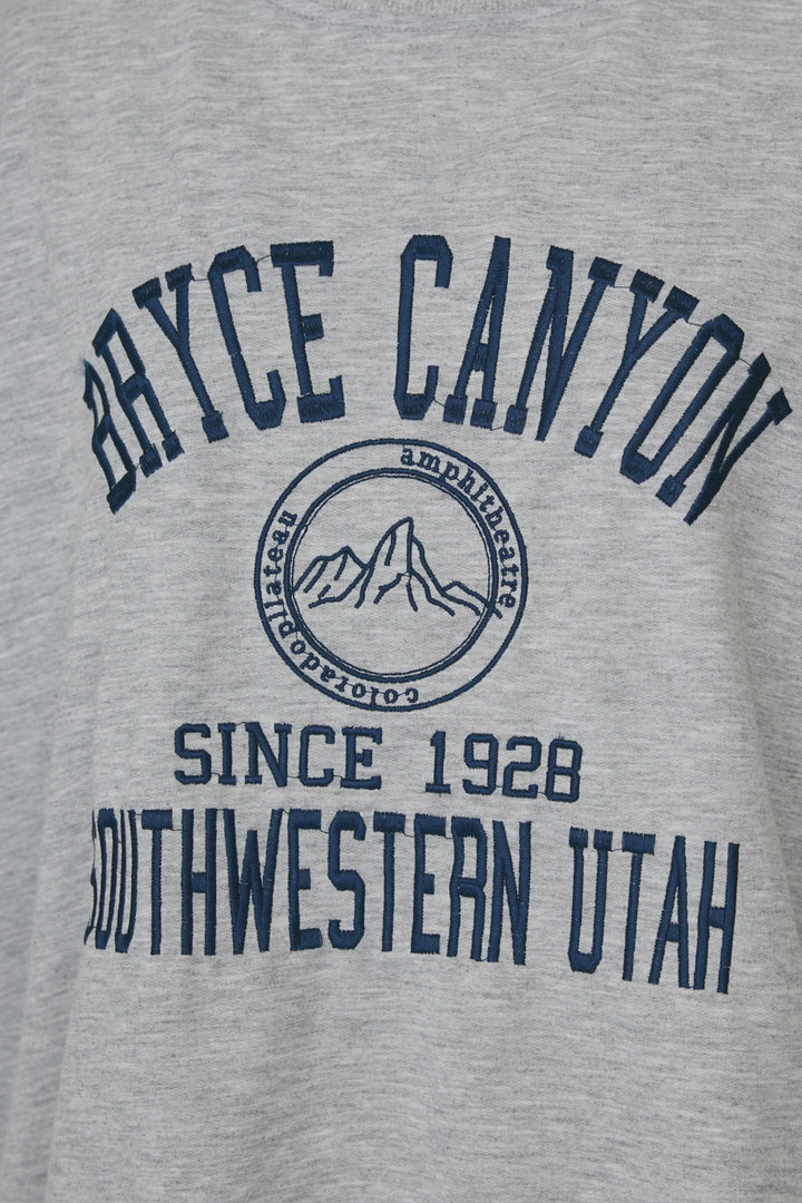 [予約]ロゴ刺繍デザインリブカットT