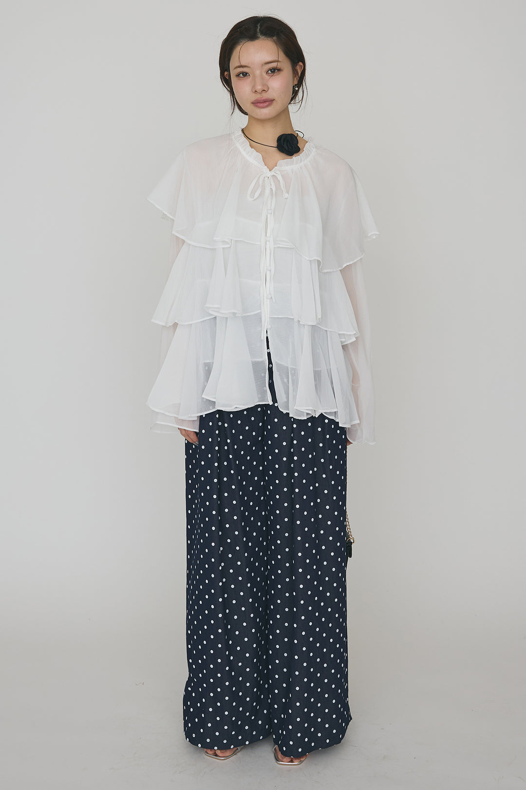 [予約/SET]エアリーシフォンティアードブラウス+ハイウエストドットデニムパンツ(2set)