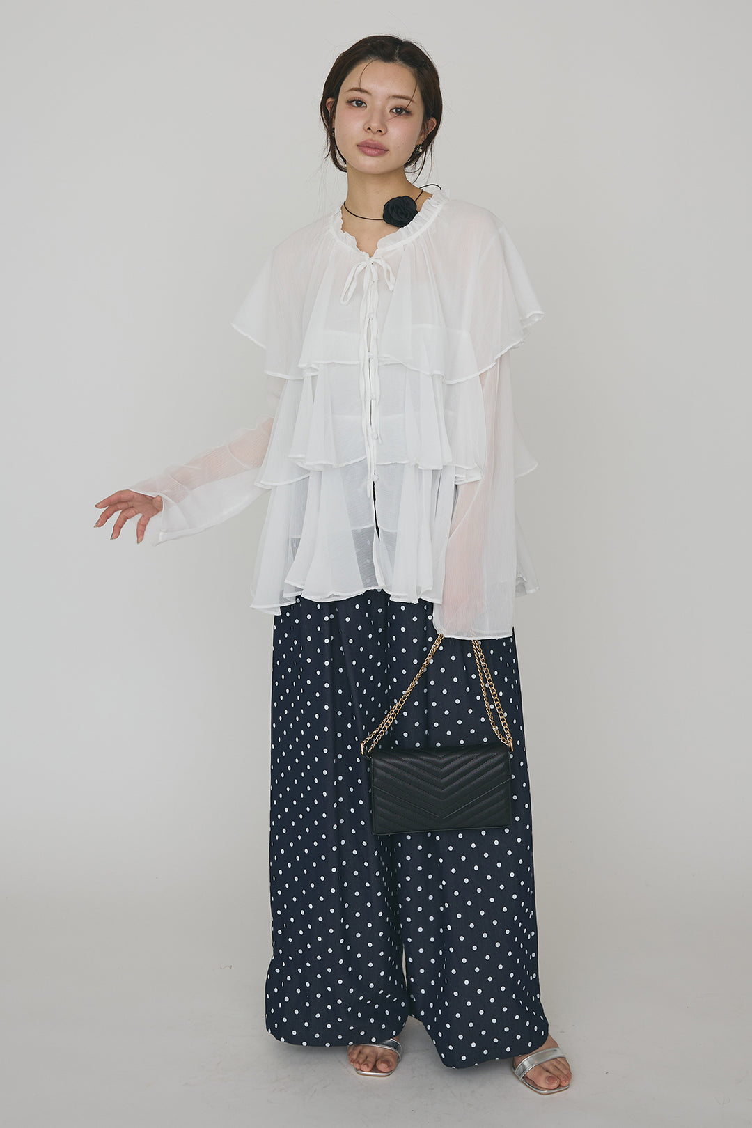 [予約/SET]エアリーシフォンティアードブラウス+ハイウエストドットデニムパンツ(2set)
