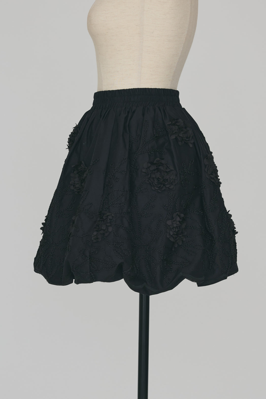 [予約]フラワー刺繍バルーンスカート