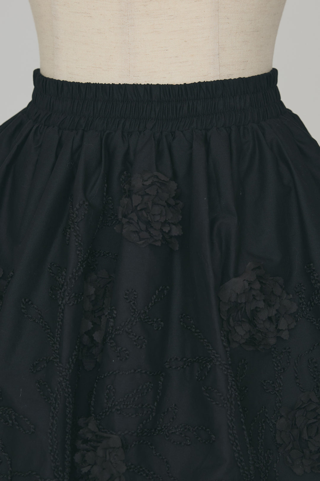 [予約]フラワー刺繍バルーンスカート